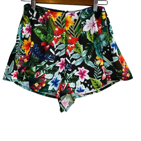SHOW ME YOUR MUMU Swayer Short High Rise in Tropical Print Size Medium - Picture 8 of 8